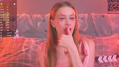 Snapshot of soft_babe chatting on 30, 10, 2025 Milisa online show from 30, 10, 2025