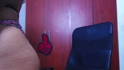 Snapshot of soft_fetish chatting on 28, 11, 2025 Camila M online show from 28, 11, 2025