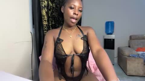 soft_nicole online show from 13, 4, 2026