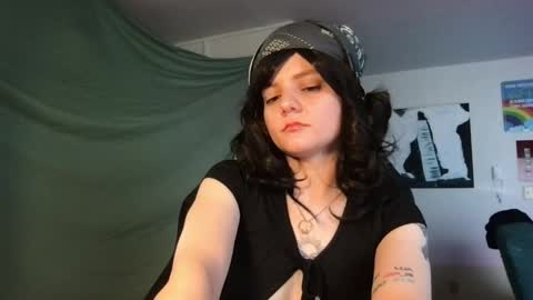 softgothlover online show from 1, 4, 2026