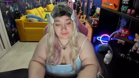 Snapshot of softie_sofy chatting on 23, 12, 2024 Sofie online show from 23, 12, 2024