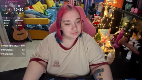 Snapshot of softie_sofy chatting on 2, 1, 2025 Sofie online show from 2, 1, 2025
