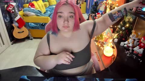 Snapshot of softie_sofy chatting on 3, 1, 2025 Sofie online show from 3, 1, 2025
