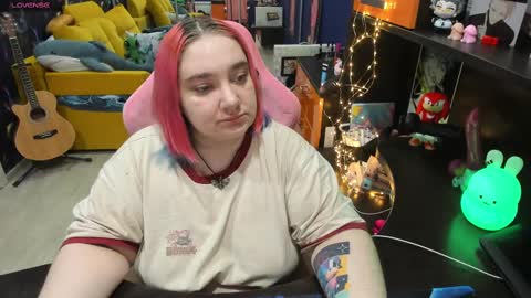 Snapshot of softie_sofy chatting on 13, 2, 2025 Sofie online show from 13, 2, 2025