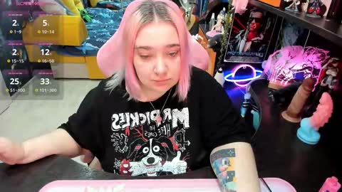 Snapshot of softie_sofy chatting on 18, 10, 2025 Sofie online show from 18, 10, 2025