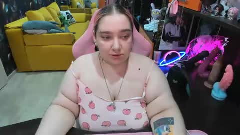 Snapshot of softie_sofy chatting on 25, 6, 2026 Sofie online show from 25, 6, 2026