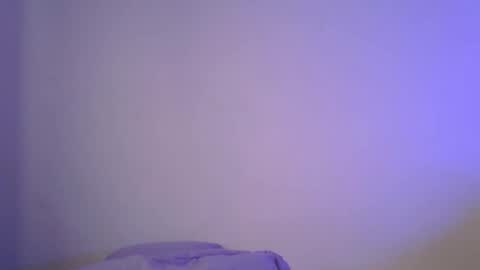 Snapshot of softy19 chatting on 18, 12, 2025 softy19 online show from 18, 12, 2025