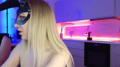 SOFYandMIKE online show from 5, 2, 2026