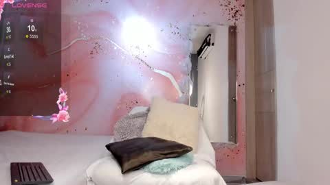 Snapshot of sol_nova chatting on 6, 2, 2026 Sol online show from 6, 2, 2026