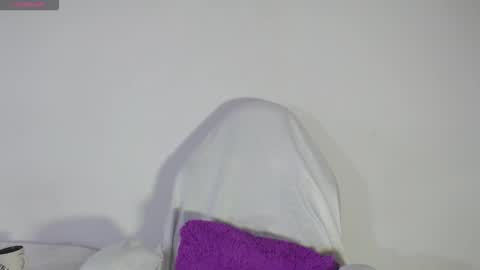     online show from 27, 3, 2026