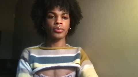 Snapshot of solaceeve chatting on 21, 11, 2025 SolaceEve online show from 21, 11, 2025