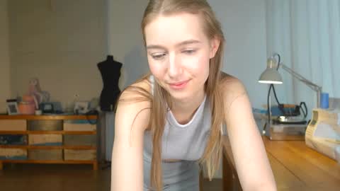 Snapshot of solar_bella chatting on 19, 1, 2025 Bella online show from 19, 1, 2025