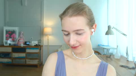 Snapshot of solar_bella chatting on 26, 1, 2025 Bella online show from 26, 1, 2025