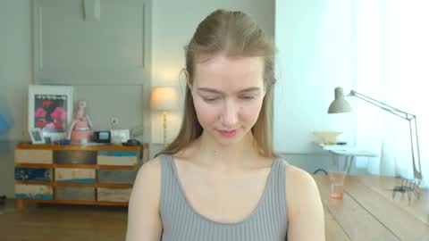 Snapshot of solar_bella chatting on 29, 1, 2025 Bella online show from 29, 1, 2025