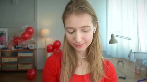 Snapshot of solar_bella chatting on 14, 2, 2025 Bella online show from 14, 2, 2025