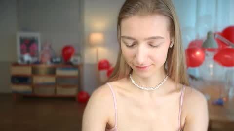 Snapshot of solar_bella chatting on 16, 2, 2025 Bella online show from 16, 2, 2025