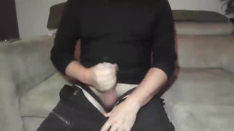 Sole Obedient online show from 4, 12, 2025