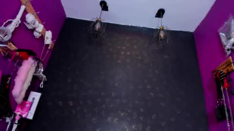 Snapshot of sommer_alexa chatting on 18, 11, 2025 Alexa online show from 18, 11, 2025