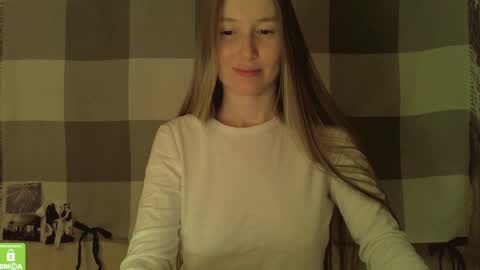 Snapshot of song_to_the_siren chatting on 23, 1, 2025 Mary online show from 23, 1, 2025