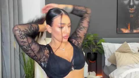 Sonia  Rey online show from 20, 11, 2025