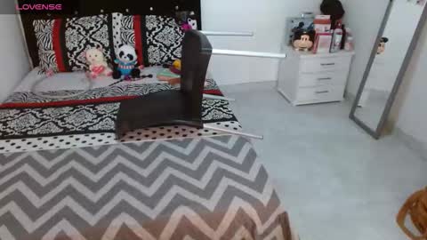 Snapshot of soniafuckboobs chatting on 2, 10, 2025 soniafuckboobs online show from 2, 10, 2025