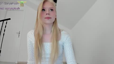 Snapshot of sonyaplush chatting on 20, 2, 2025 Sonya Instagram Twitter sonyaplushgirl OnlyFans sonyaplush online show from 20, 2, 2025