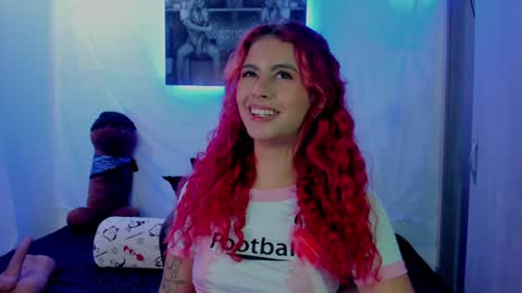 Snapshot of sophi_01 chatting on 14, 12, 2024 sophie online show from 14, 12, 2024