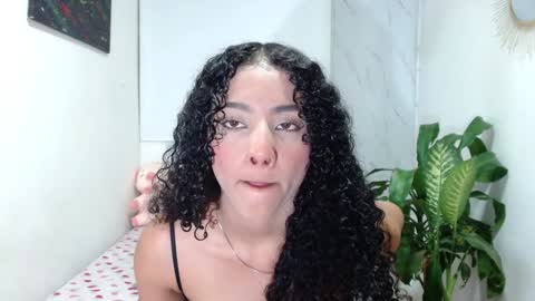 Snapshot of sophi_baby chatting on 27, 12, 2024 Sophi baby online show from 27, 12, 2024