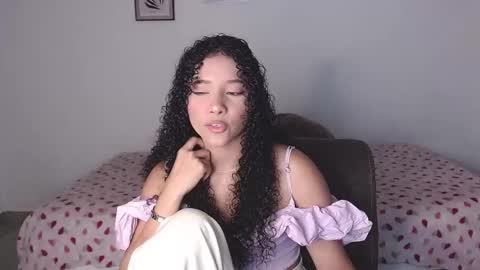 Snapshot of sophi_baby chatting on 8, 10, 2025 Sophi baby online show from 8, 10, 2025