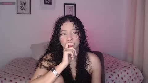 Snapshot of sophi_baby chatting on 16, 10, 2025 Sophi baby online show from 16, 10, 2025
