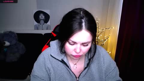 sophia__olsen online show from 27, 2, 2025