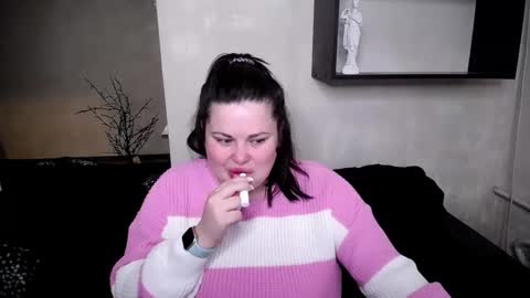 sophia__olsen online show from 7, 11, 2025