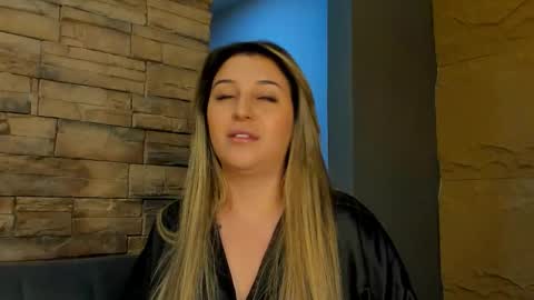 Sophia online show from 9, 10, 2025