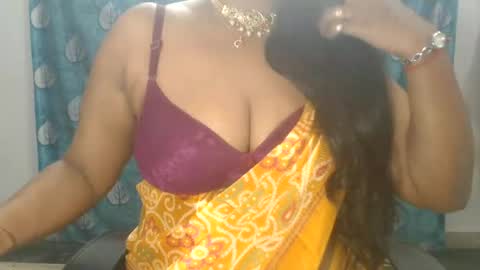 Snapshot of sophia_indian chatting on 17, 6, 2026 Sophia Tamil online show from 17, 6, 2026