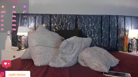 Snapshot of sophia_lemos chatting on 25, 11, 2025 Sofia online show from 25, 11, 2025