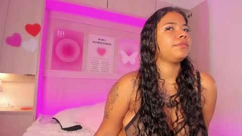  S O P H I A  online show from 27, 2, 2025