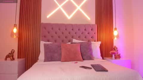 sophia_turneer online show from 11, 9, 2025