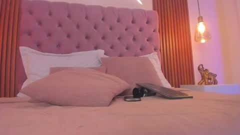 sophia_turneer online show from 7, 3, 2026