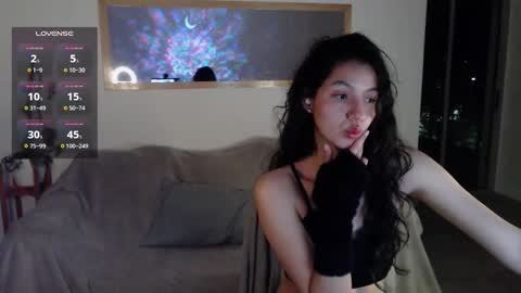 Snapshot of sophia_whispers chatting on 13, 9, 2025 Sophia online show from 13, 9, 2025