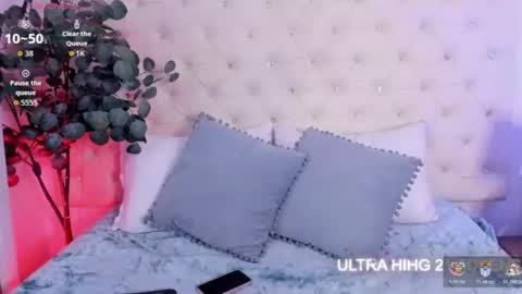 Snapshot of sophiaa_paris chatting on 18, 7, 2026 Sophia Paris online show from 18, 7, 2026