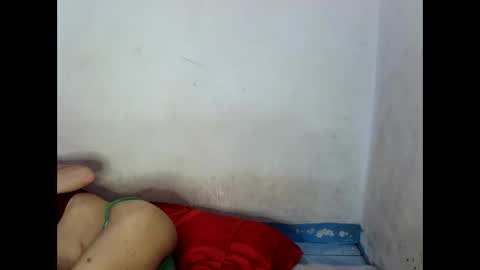 sophialaurel online show from 24, 2, 2025