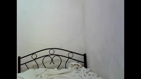 sophialaurel online show from 11, 9, 2025