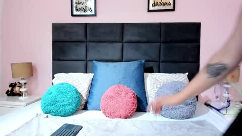 Snapshot of sophiaqueens chatting on 22, 10, 2025 Sophia online show from 22, 10, 2025