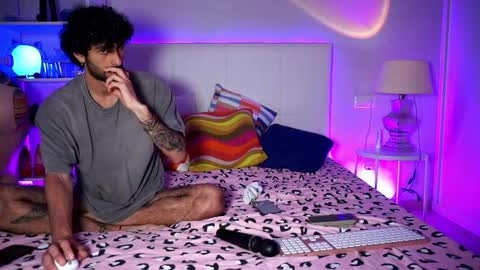 SophiaSapphire online show from 1, 3, 2026