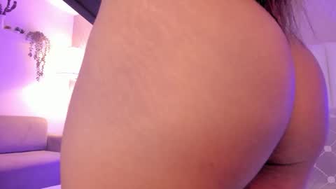 SophiaSmiths online show from 16, 9, 2025