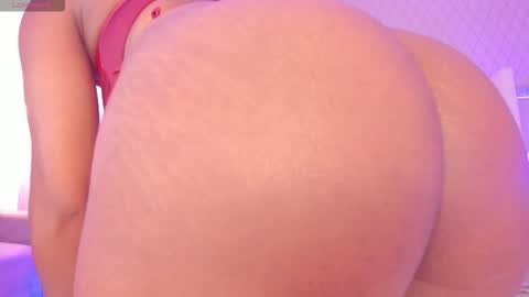 SophiaSmiths online show from 12, 10, 2025