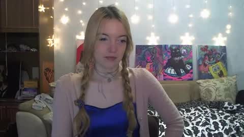 SophiaSonata online show from 1, 1, 2025