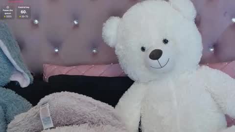 Snapshot of sophiastarr10 chatting on 29, 10, 2025 sophiastarr10 online show from 29, 10, 2025