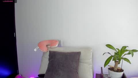 Snapshot of sophie_001 chatting on 13, 1, 2025 Sophie online show from 13, 1, 2025