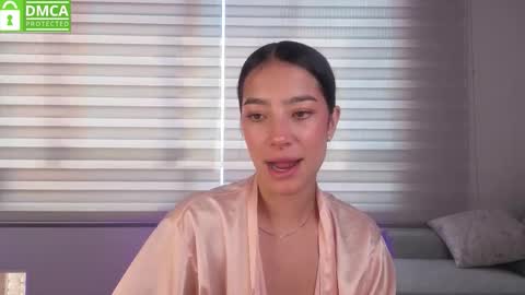 Snapshot of sophie_bbs chatting on 23, 10, 2025 Sophie online show from 23, 10, 2025